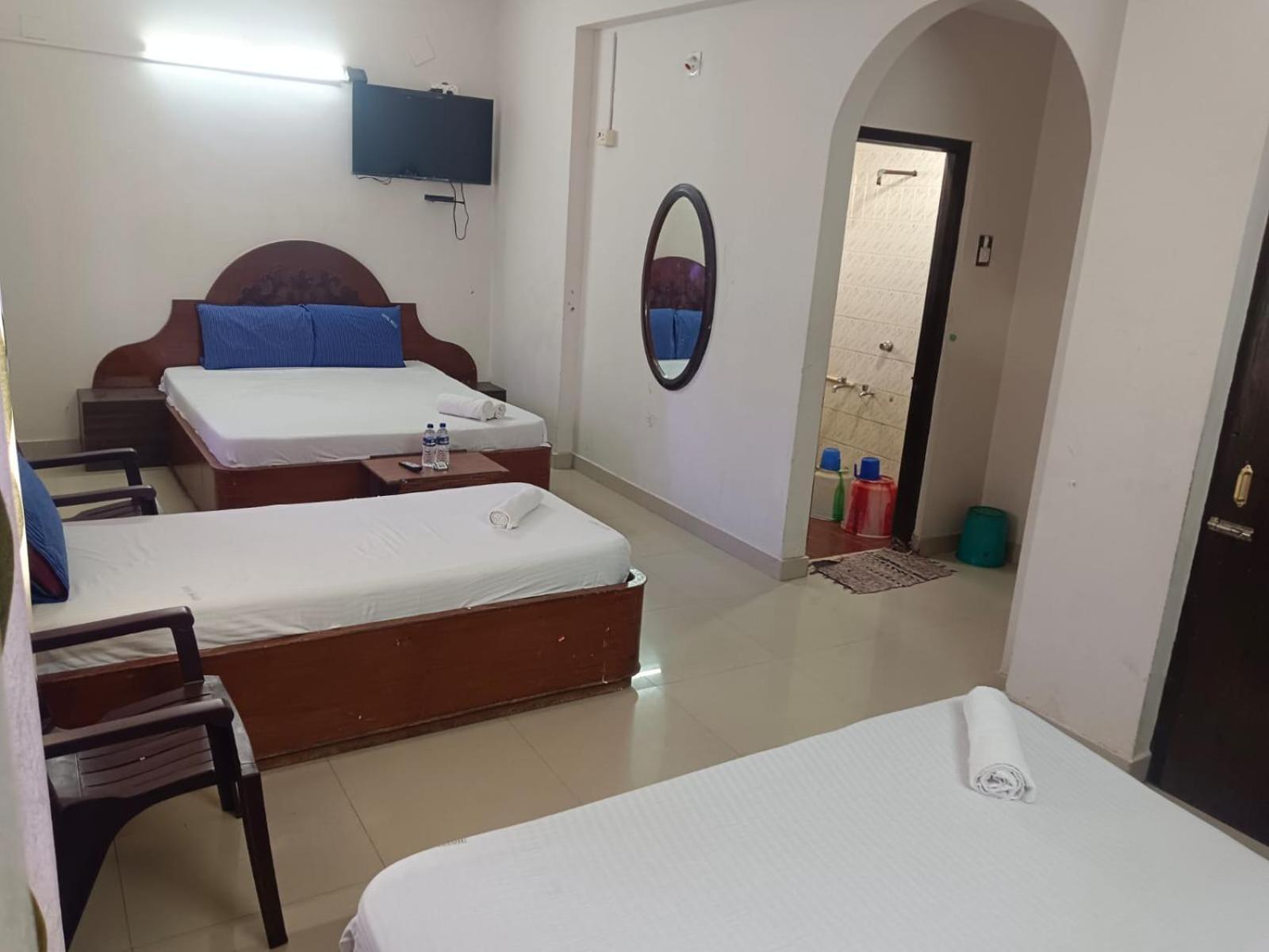 Sree Balaji Hotel - Lodge Kanyakumari Exterior photo